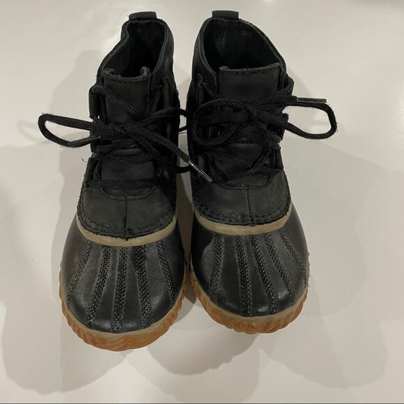 Sorel Out N About Black Leather‎ Lace Up Ankle Waterproof Duck Boots Size 7 - Picture 2 of 11